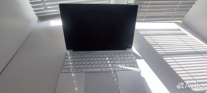 Ноутбук новый