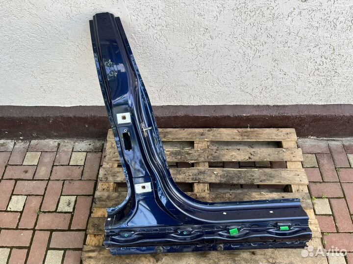 Стойка кузова правая BMW E60