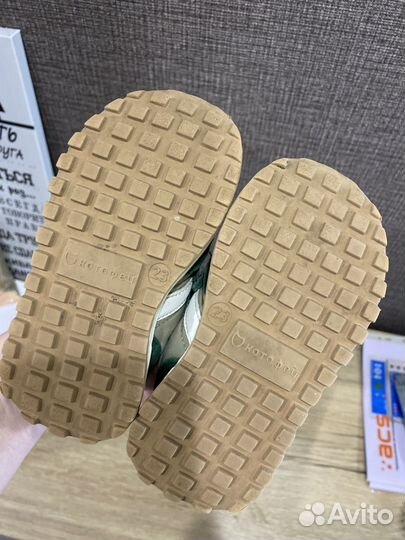 Кроссовки котофей 23