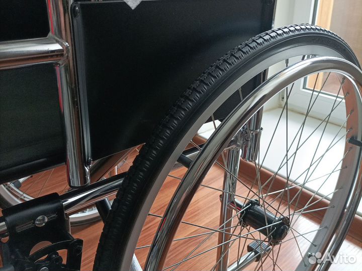 Инвалидная коляска новая