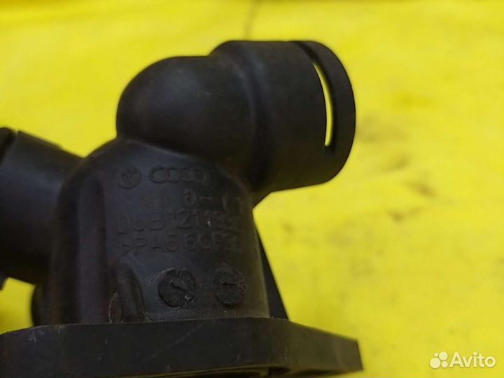 Тройник охлаждения Volkswagen Passat B5