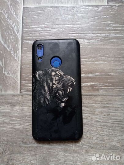 Телефон honor 8а