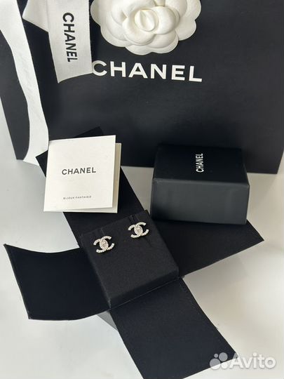 Серьги Chanel новые комплект бутика оригинал