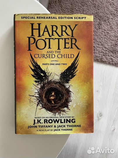 Книга Гарри Поттер и проклятое дитя на английском