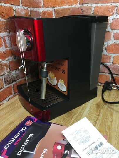 Кофеварка эспрессо Polaris PCM 1528AE AdoreCrema