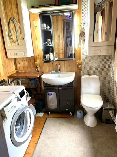 Дом 220 м² на участке 9,5 сот.