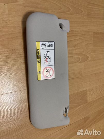 Козырёк солнцезащитный правый Jaguar F-pace