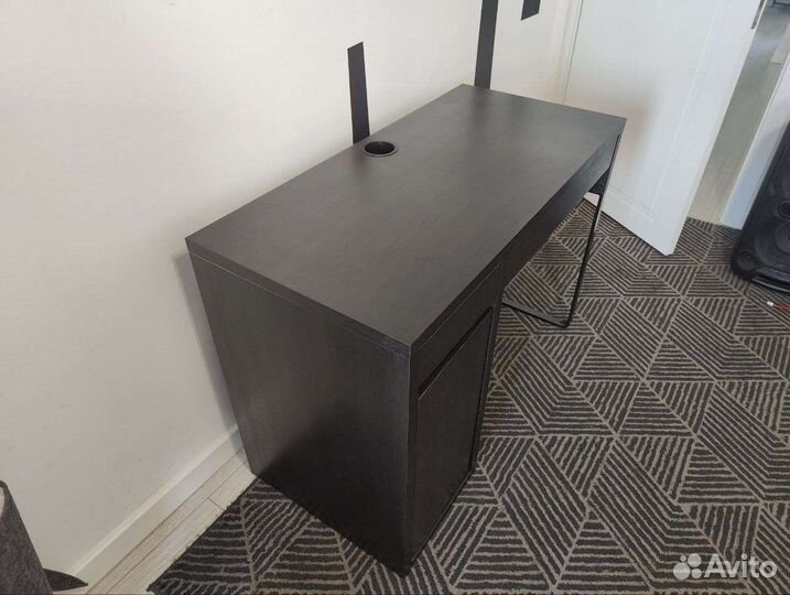 Письменный стол IKEA микке