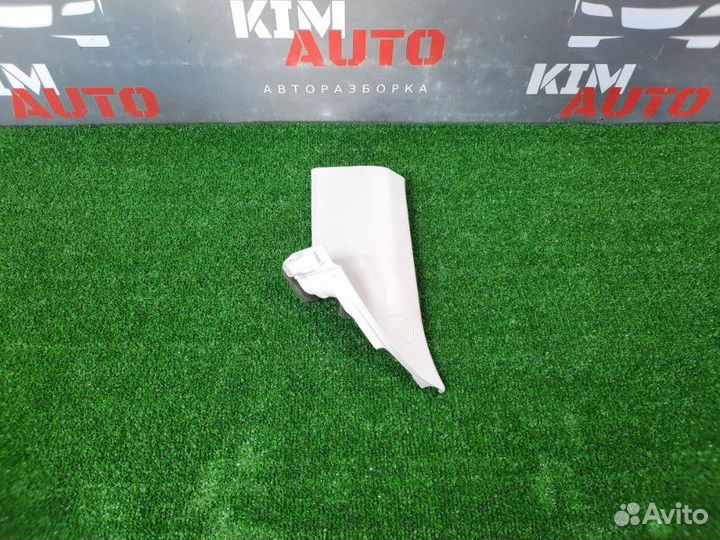 Накладка задней стойки правая Ford Focus 3 седан