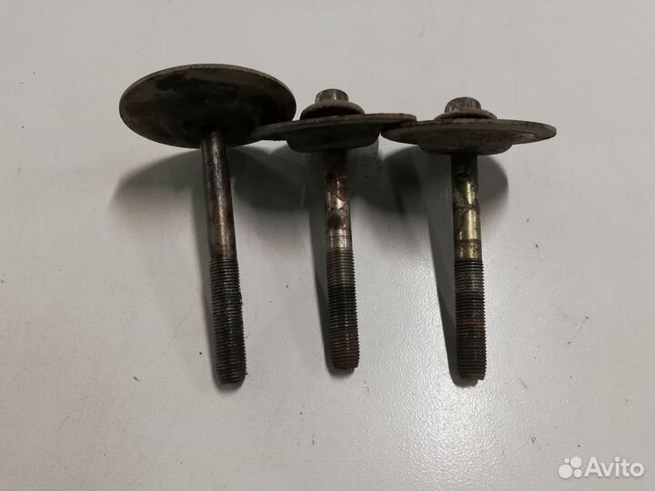 Болт задней балки Acura MDX YD1 2001-2006 г