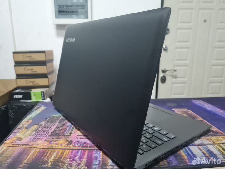 Lenovo i3-6006U 12gb 500gb 15.6