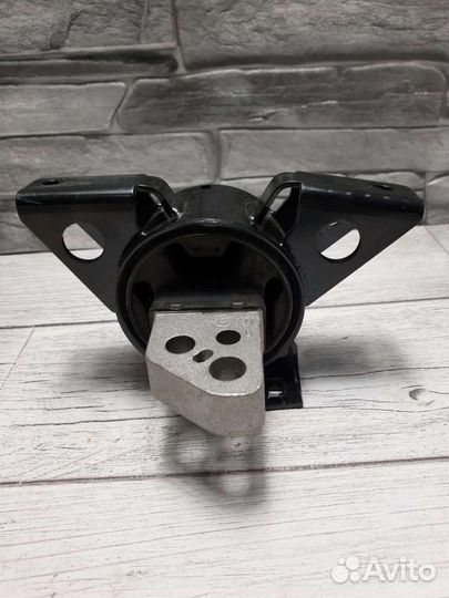 Подушка (опора) двигателя Spark