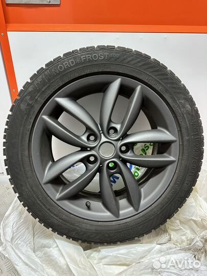 R17 Gislaved NordFrost 100 225/50, PCD 5x120 DIA 72.6