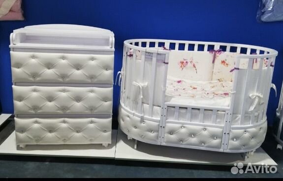 Кроватка трансформер с каретной стяжкой Комод