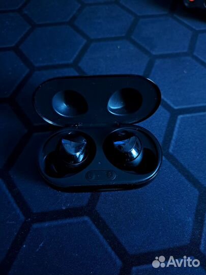 Беспроводные наушники Samsung Galaxy Buds+