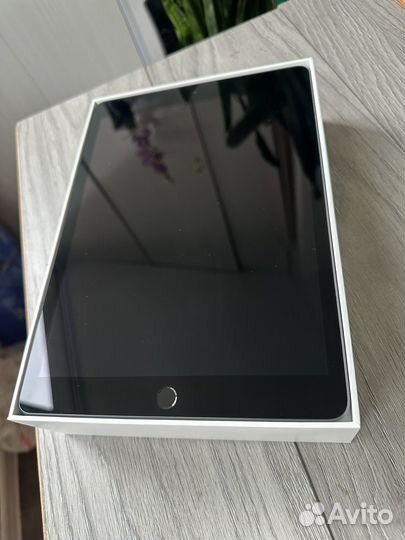 Планшет Apple iPad 7-е поколения + Apple Pencil