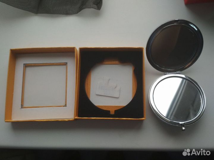 Зеркало карманное новое в упаковке из Тайланда