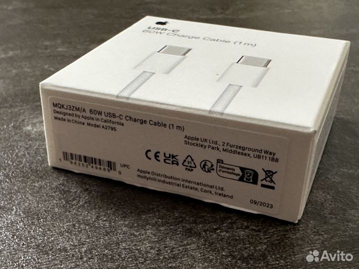 Оригинальный шнур Apple USB-C to USB-C для iPhone