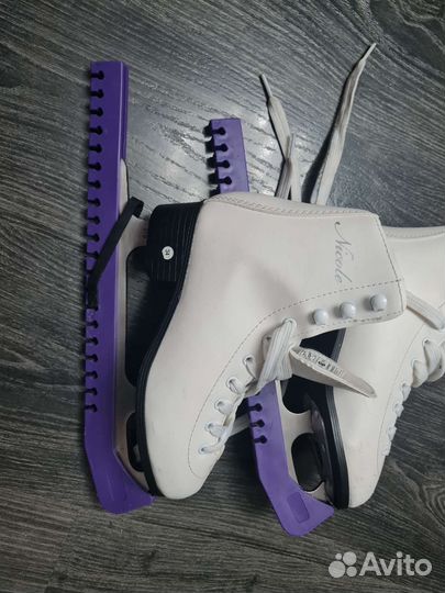 Коньки фигурные