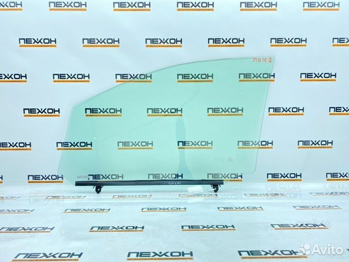 Стекло двери переднее правое Lexus Rx450H GYL25