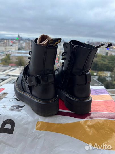 Dr. Martens Jadon Harness