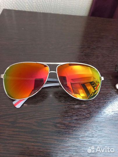 Солнцезащитные очки