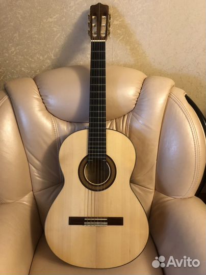Мастеровая классическая гитара