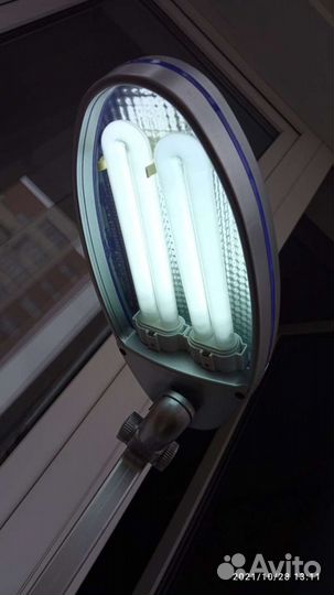 Лампа настольная