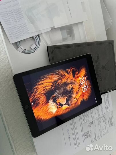 iPad 6 Gb 128 2018г
