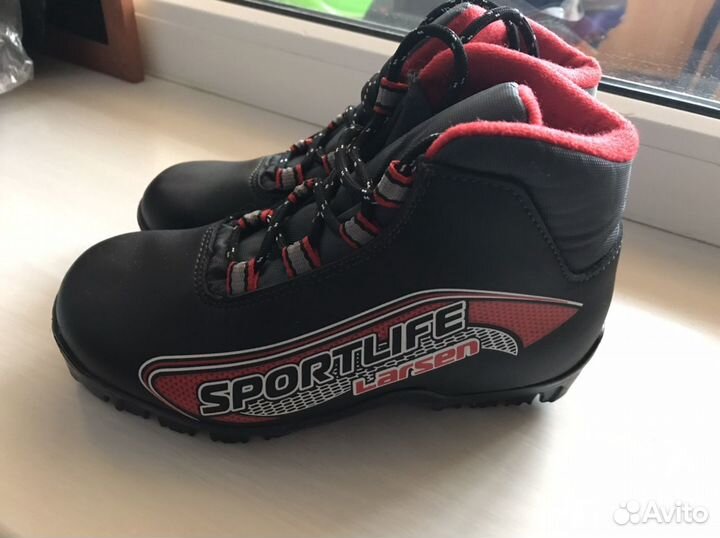 Лыжные ботинки