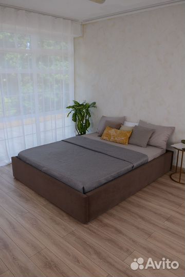 Кровать 160х200 с матрасом новая