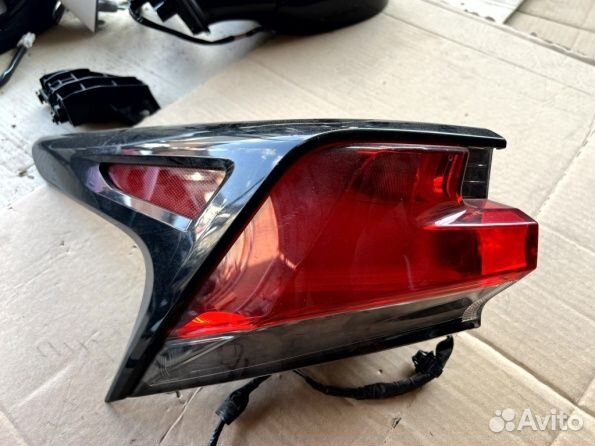 Фонарь в крыло левый Лексус нх рестайлинг