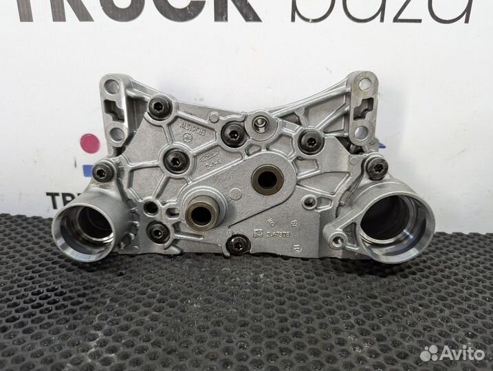 7421736639 Насос масляный