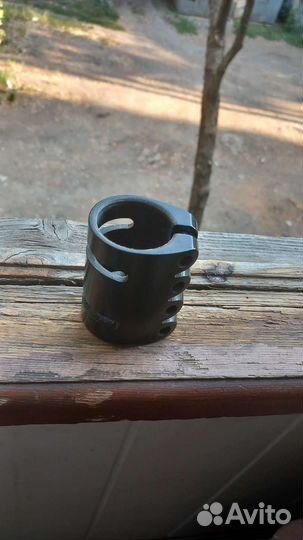 Зажим для трюкового самоката