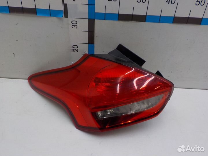 Фонарь задний левый наружный Ford Focus III 2014