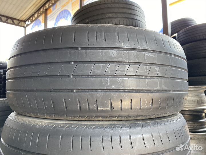 Kumho Ecsta HS51 215/55 R17 94V