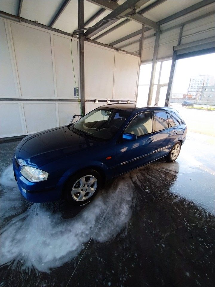 Mazda 323: фото владельца