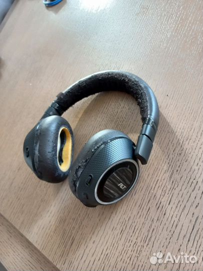 Беспроводные наушники Plantronics backbeat pro 2