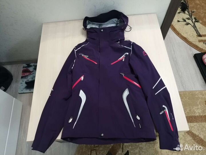 Куртка для горнолыжного спорта