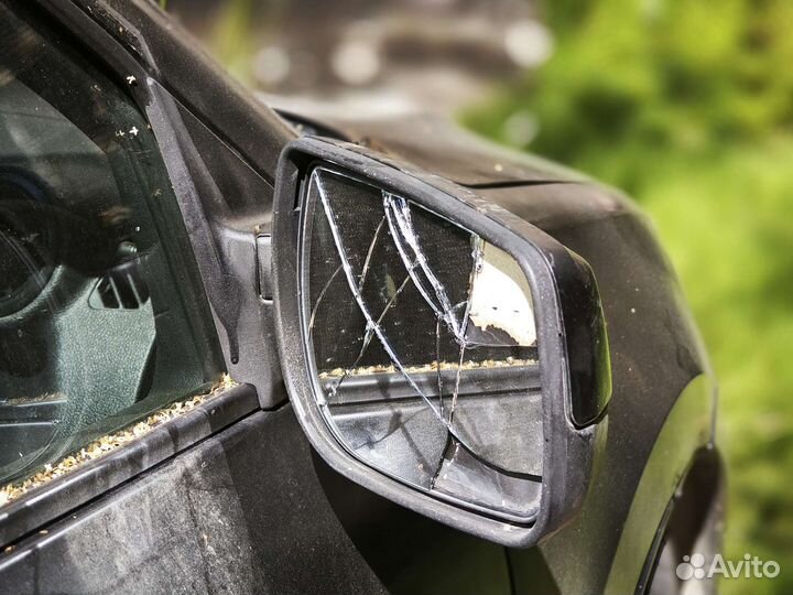 Зеркало правое заднего вида на LADA granta