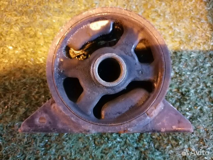 Опора двигателя (подушка двс) задняя 30611143 Volv