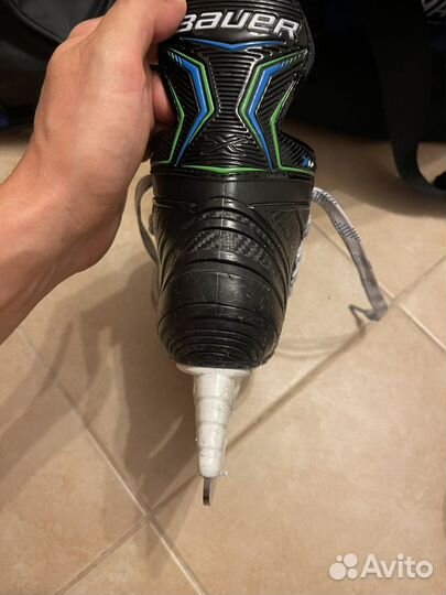 Коньки хоккейные