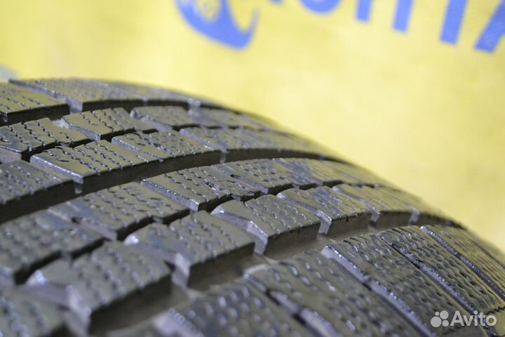 Goodyear Ice Navi Zea II 215/45 R17