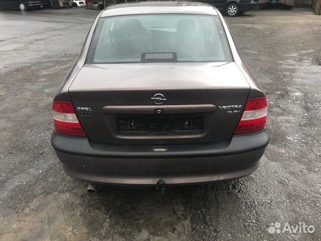 Разбор на запчасти Opel Vectra B