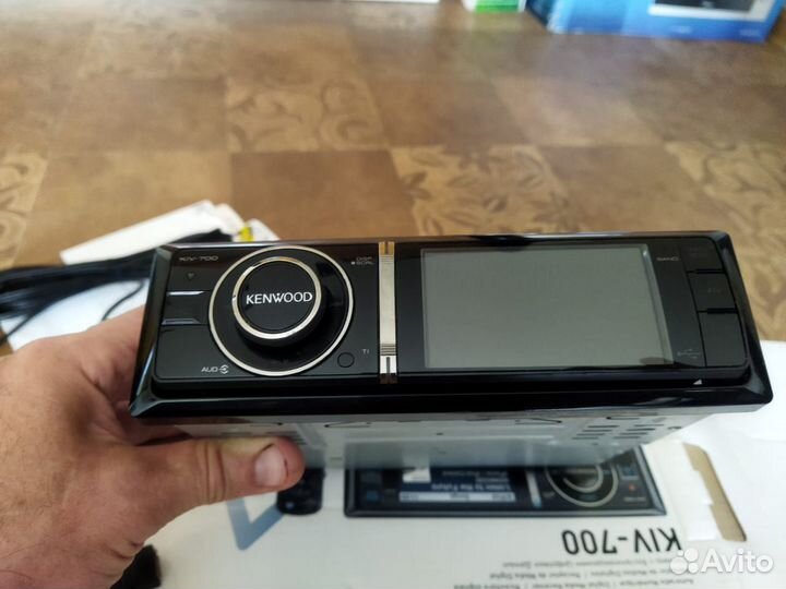 Автомагнитола Kenwood kiv-700