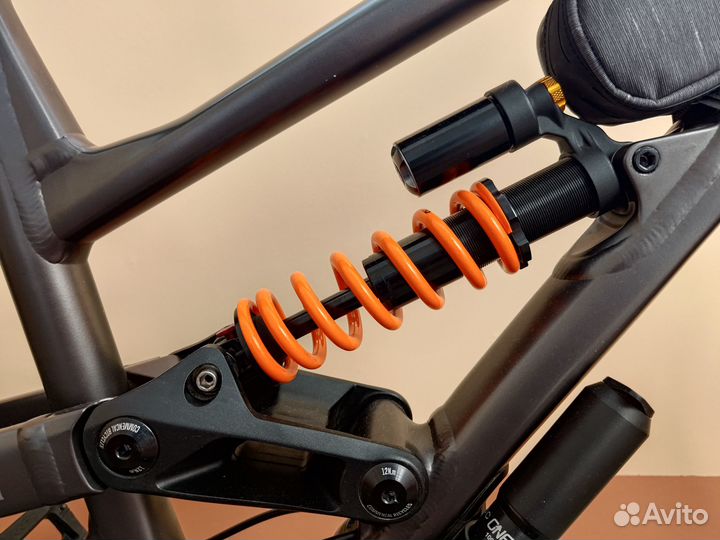 Commencal Clash 2022