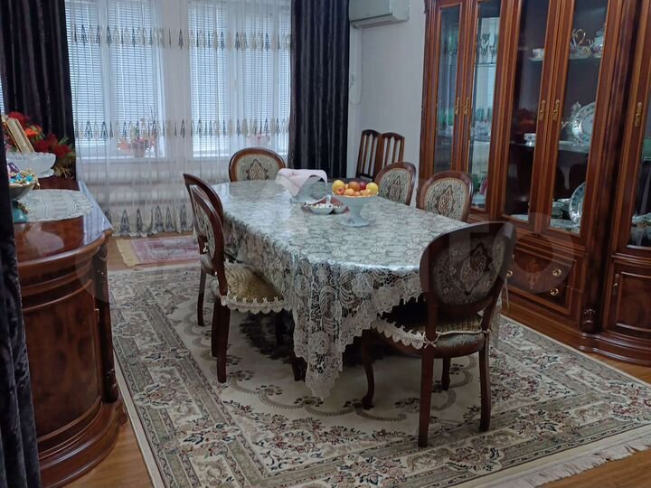 5-к. квартира, 130 м², 2/2 эт.