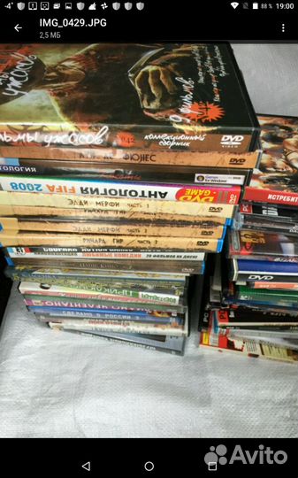 Диски DVD. Фильмы и игры