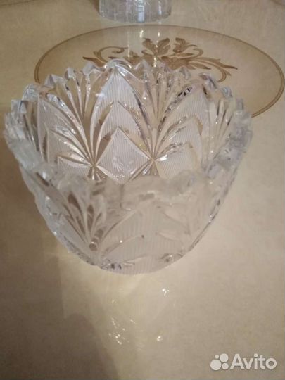 Хрустальная ваза