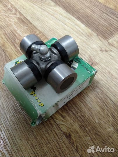 Крестовина кардана niva